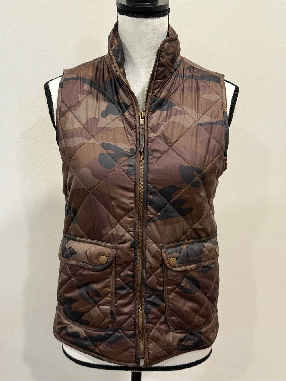 Altar'd State Diamond Quilted Camouflage Vest Camo XS